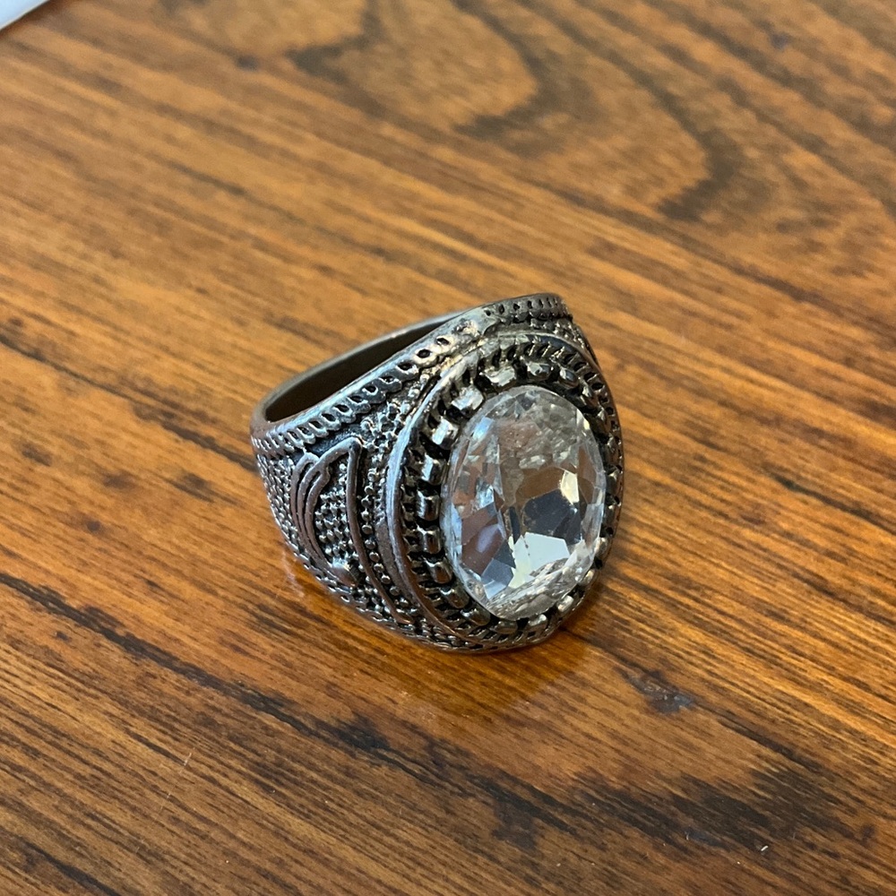 Elegant Silver Men's Ring